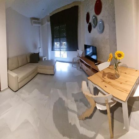 Apartamentos Centro Historico Seville Luaran gambar