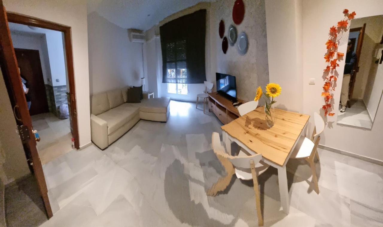 Apartamentos Centro Historico Seville Luaran gambar